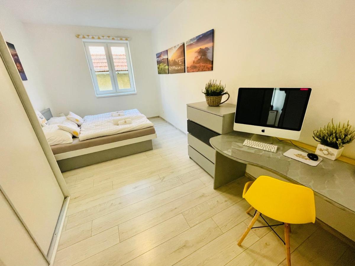 Apartman Kezmarok Exterior photo